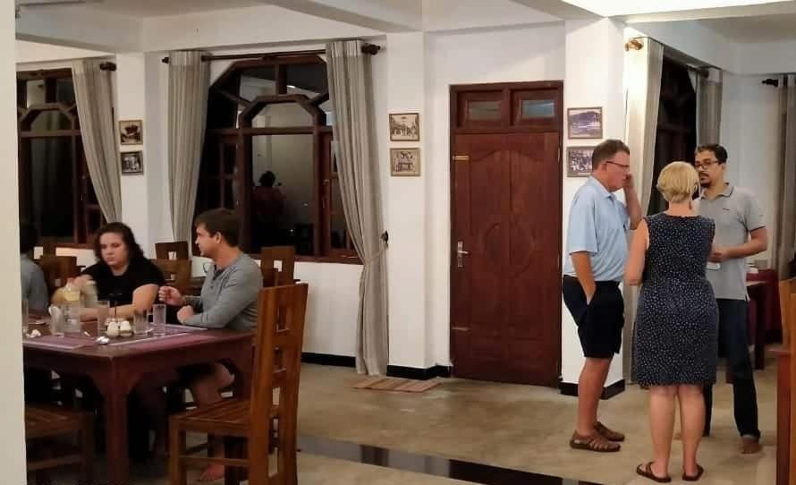 Ceylonbreezekandy酒店 外观 照片